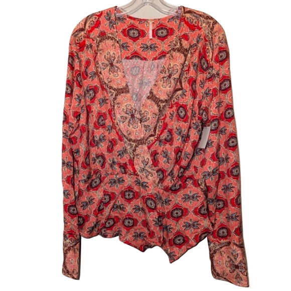NWOT Free People Falling for You Top Blouse Large - Picture 1 of 7